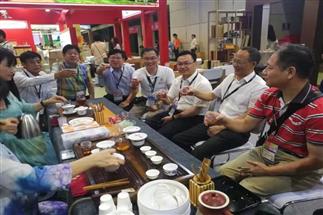 公司盛装参加香港国际茶展